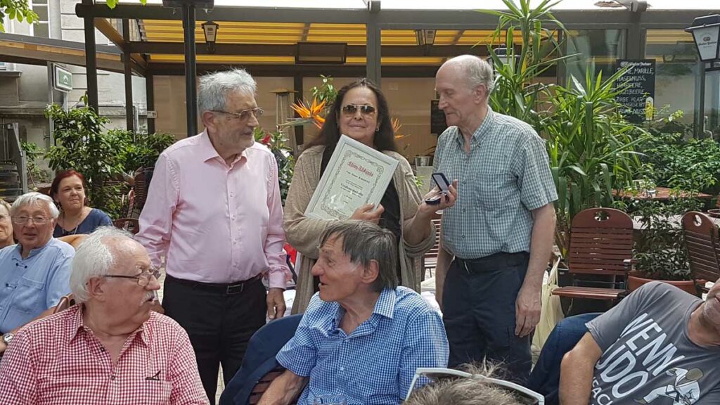 Verdienstmedaille in Bronze an Renate Rakowitz