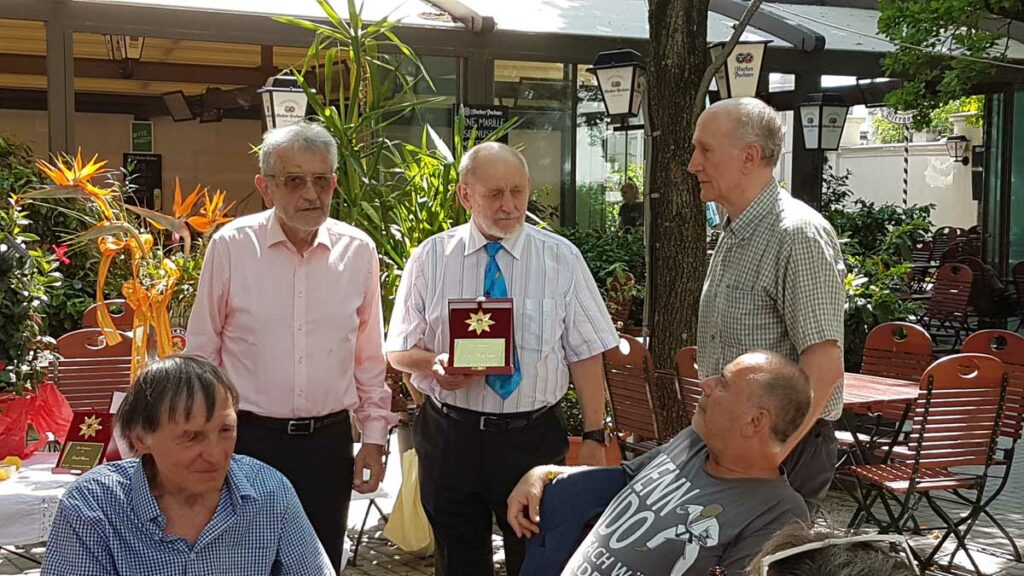 Goldene Verdienstzeichen an Rudolf Eitelberger
