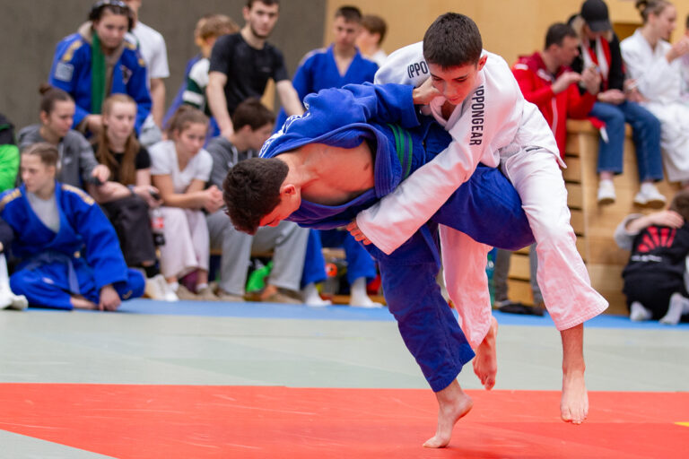 597 Judoka in Rohrbach