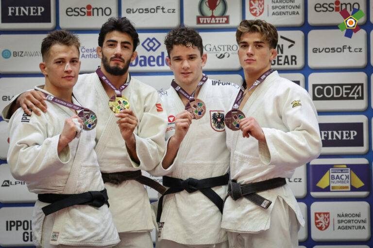 Auer in Prag Dritter